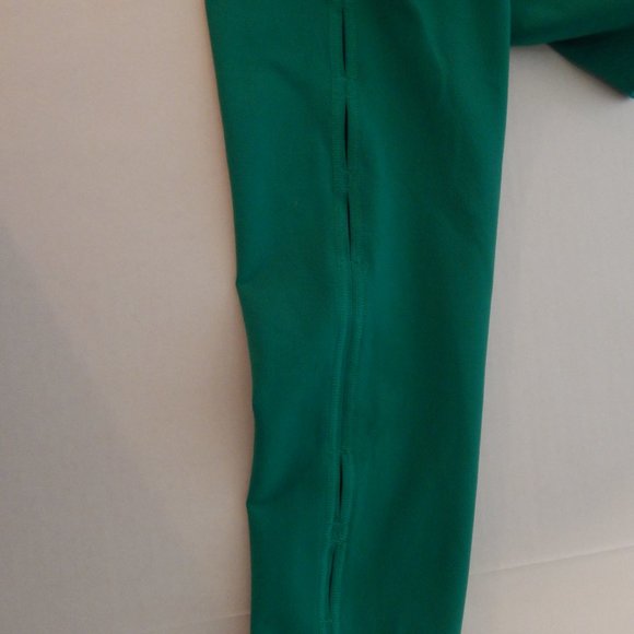Fabletics Powerhold Bali Green Cropped Legging - Picture 4 of 5